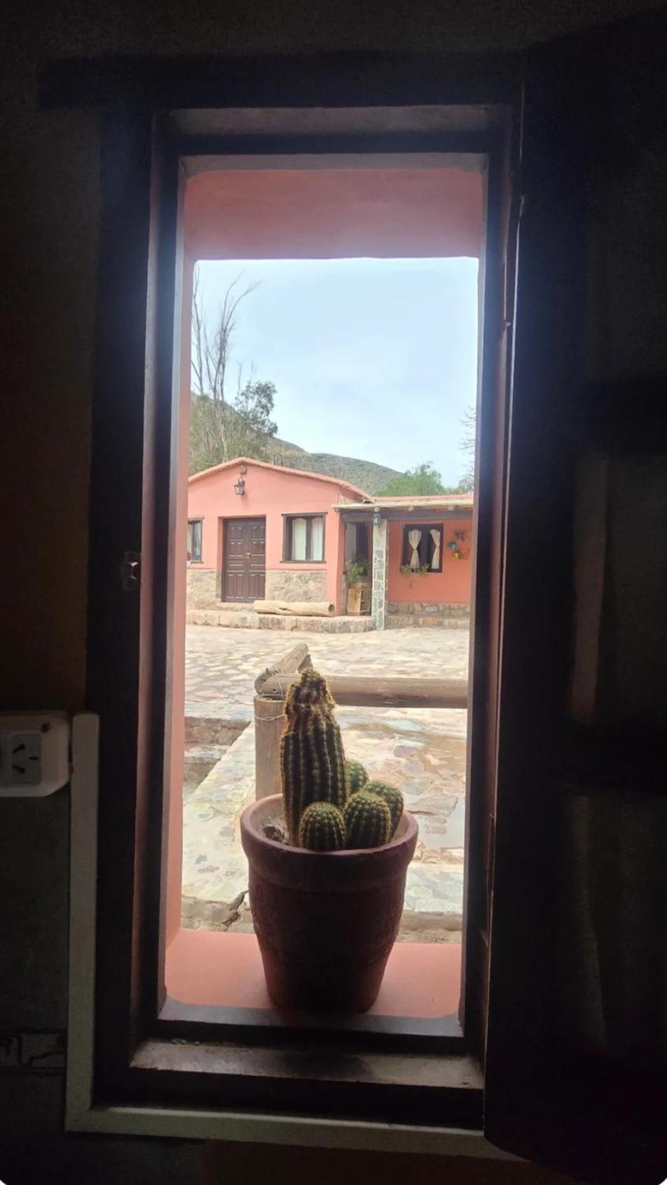 Hostal Paseo De Los Colorados Purmamarca Bilik gambar